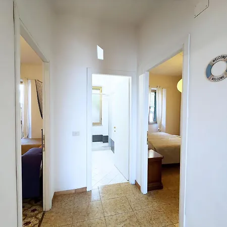 Apartment Le Finestre Sul Porto - Argonautivacanze *